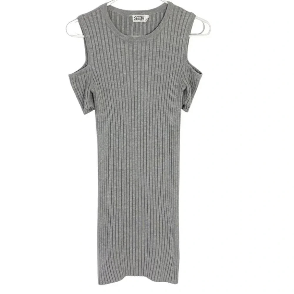 LF SEEK The Label Dress Womens Size Medium Ribbed Knit Cold Shoulder Gray Gray